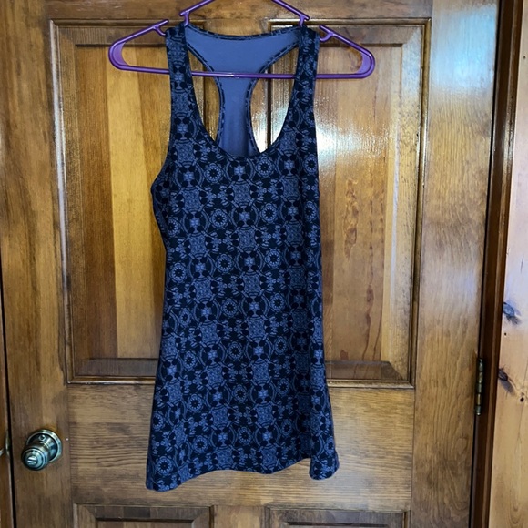 Lululemon Blue and Black Racerback Tank Estimated Size 10-12 - Picture 1 of 5